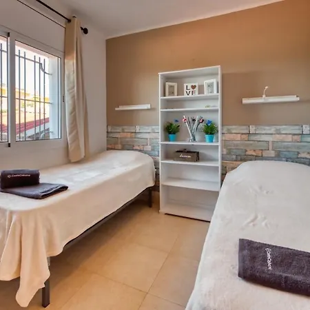 Villa Montbarbat Sleeps 10 Pool Wifi