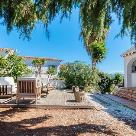 Villa Montbarbat Sleeps 10 Pool Wifi *